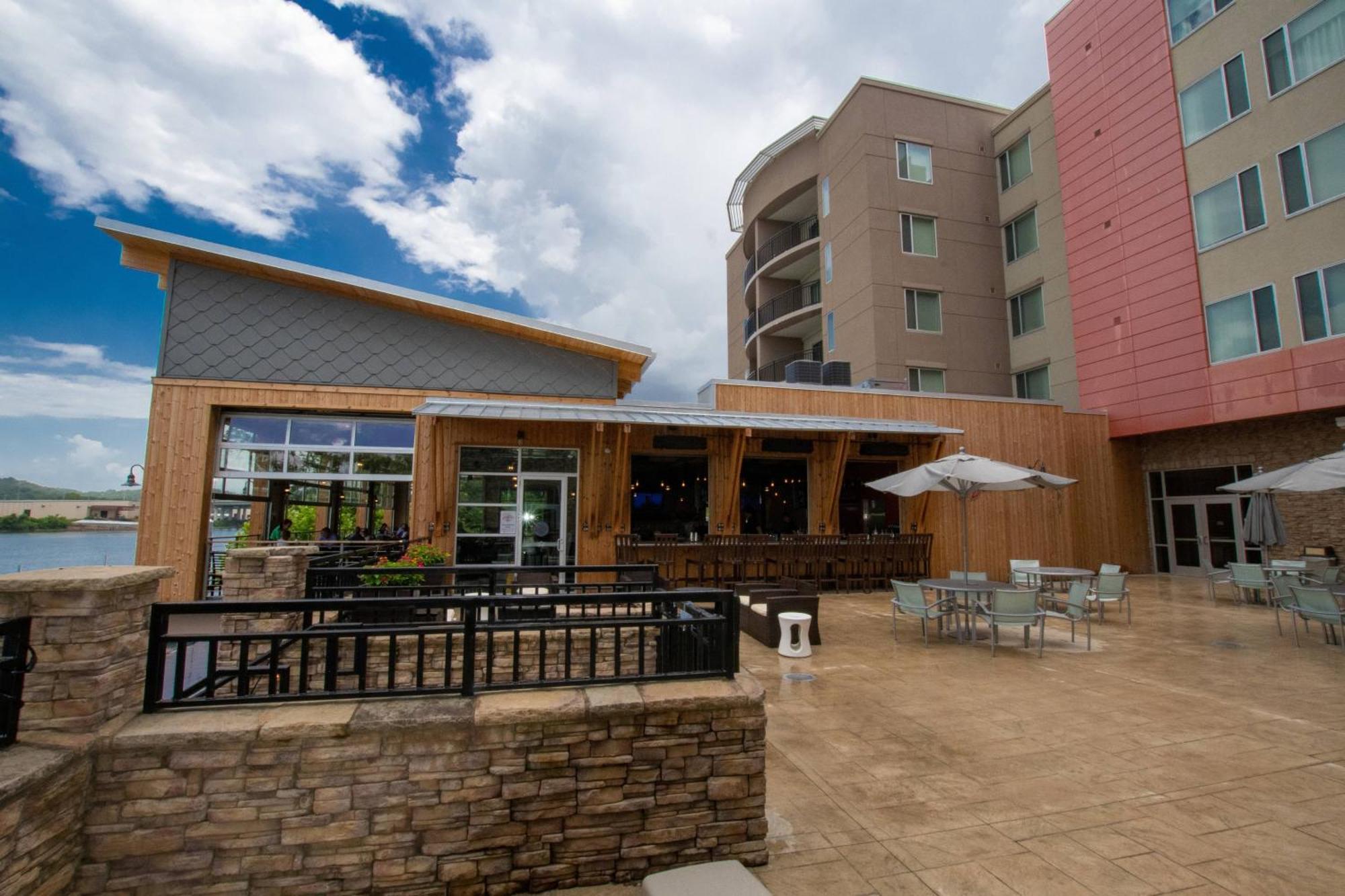 Springhill Suites By Marriott Downtown Chattanooga/Cameron Harbor Exterior foto