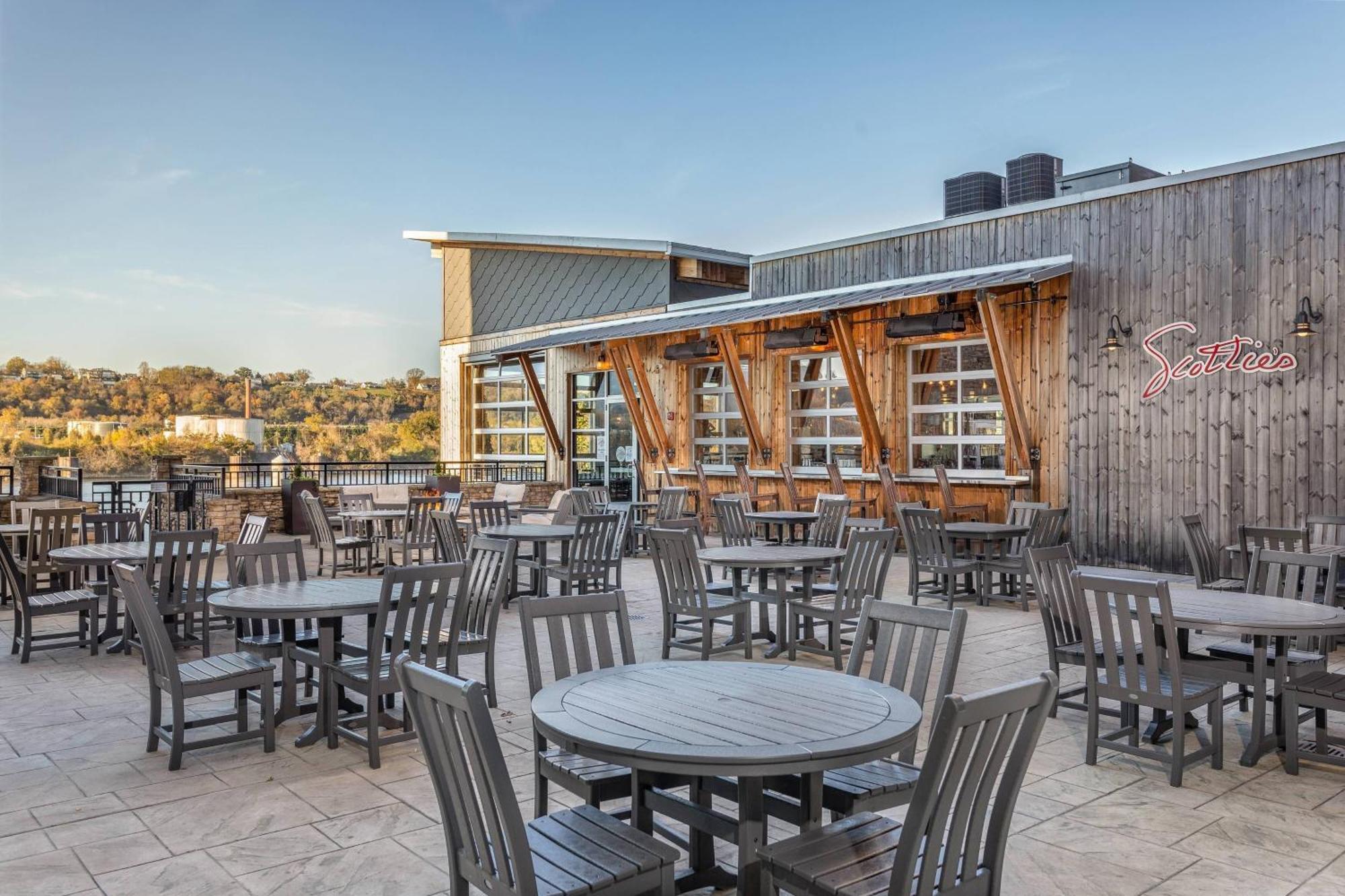 Springhill Suites By Marriott Downtown Chattanooga/Cameron Harbor Exterior foto