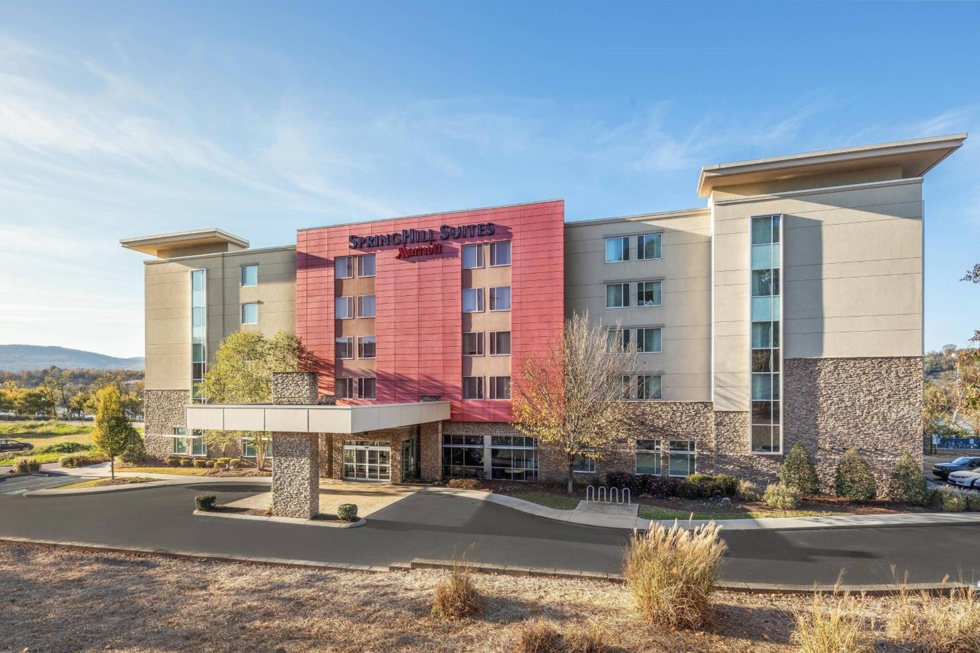 Springhill Suites By Marriott Downtown Chattanooga/Cameron Harbor Exterior foto